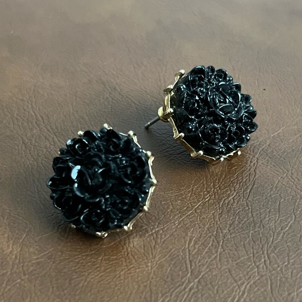 Black Floral Earrings